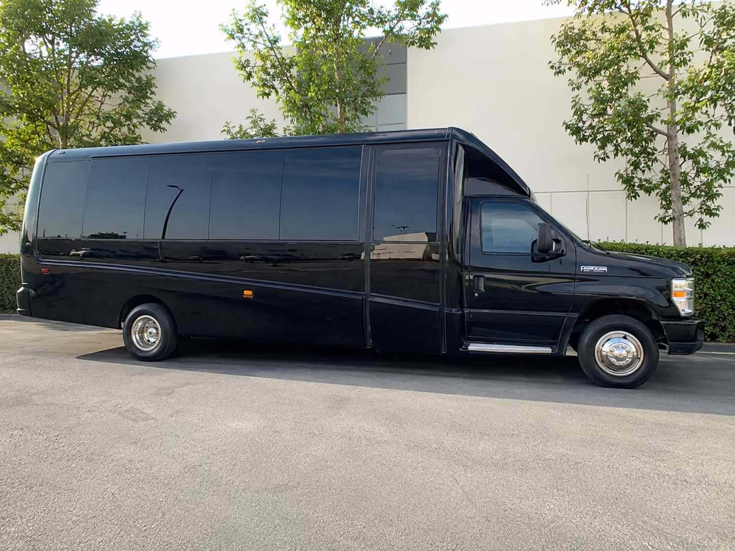 bus rentals for corporate retreats and multi day team travel from miramar