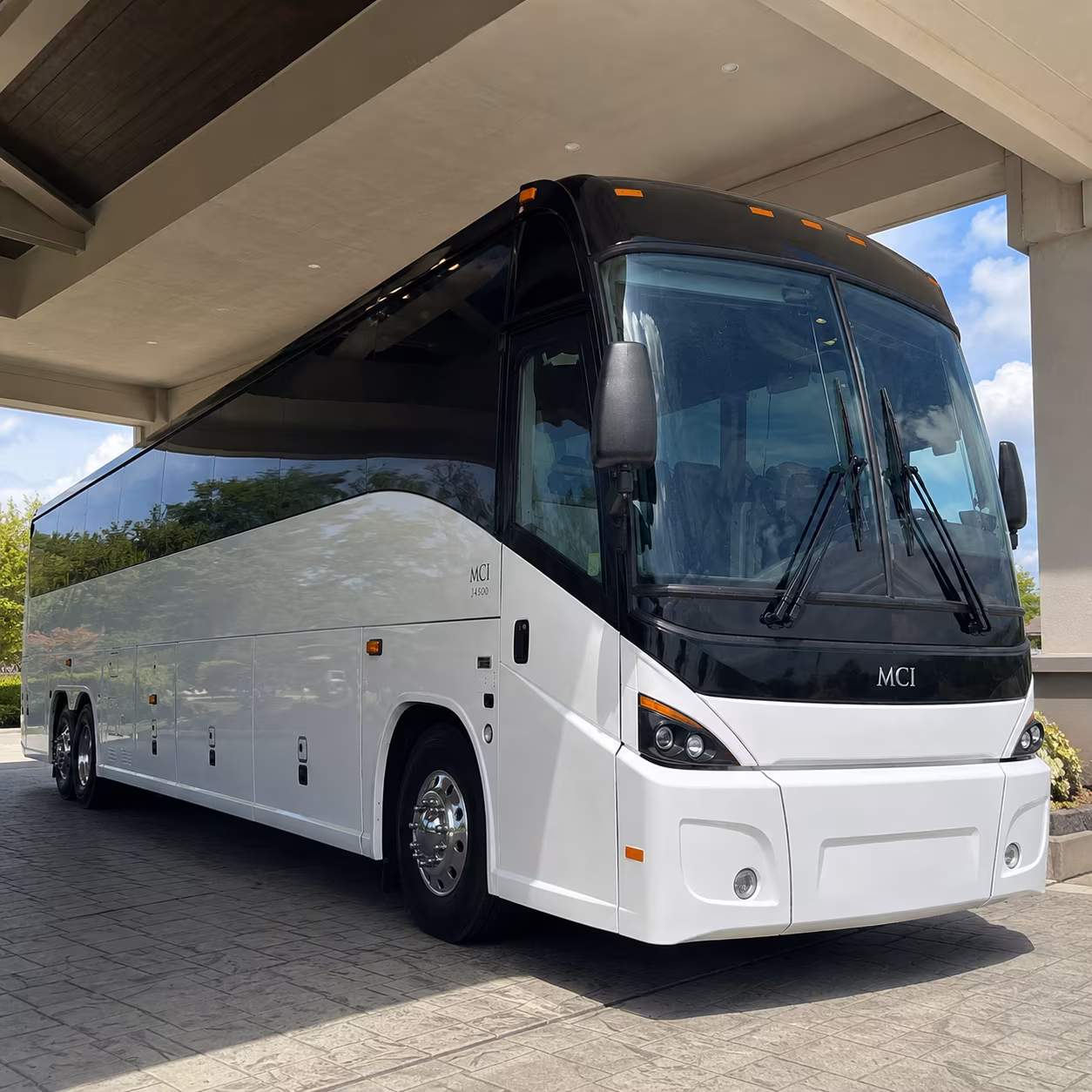 charter buses to miami marlins games at loandepot park
