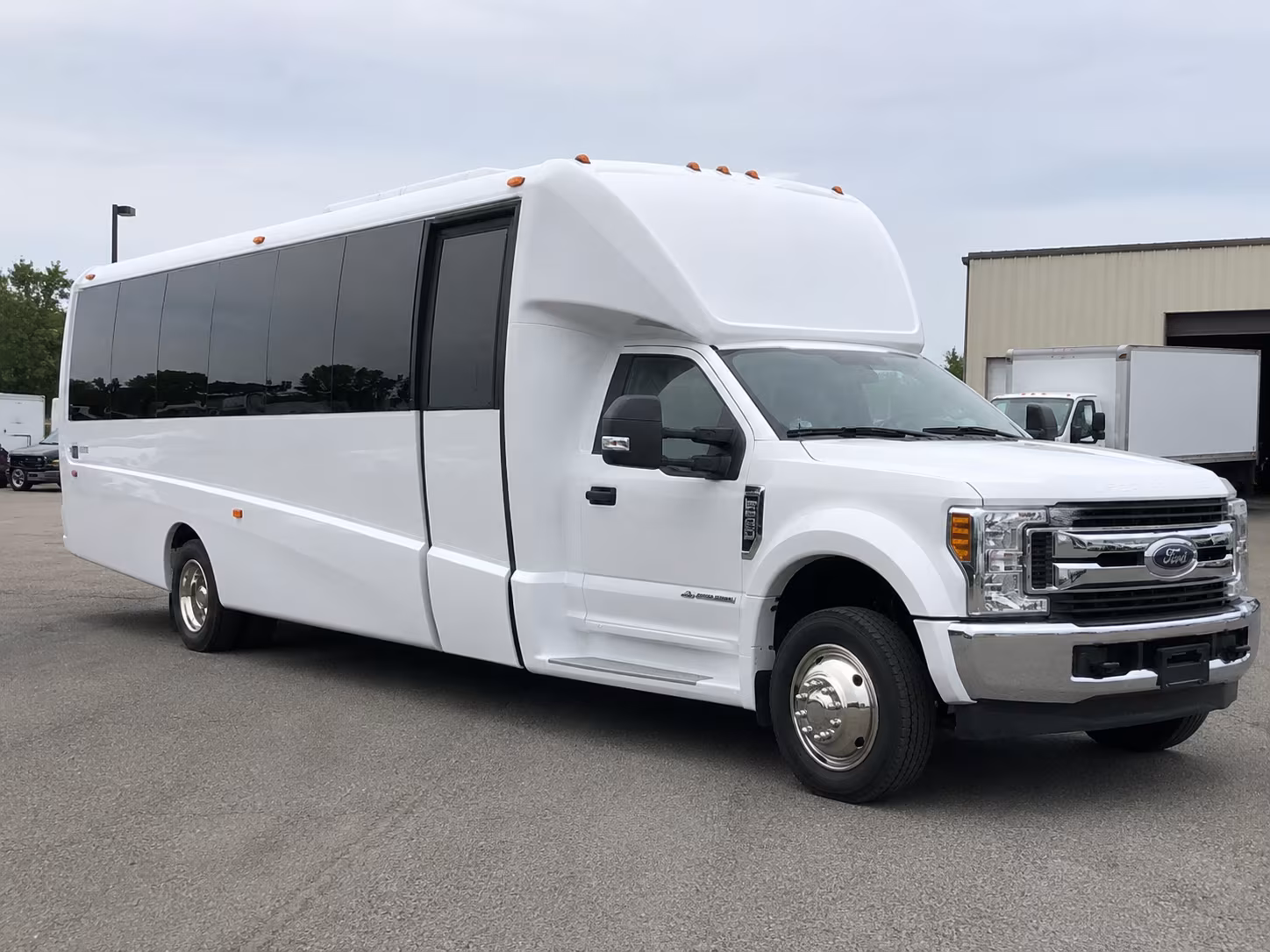 minibus rentals for miramar prom groups who want a smoother ride