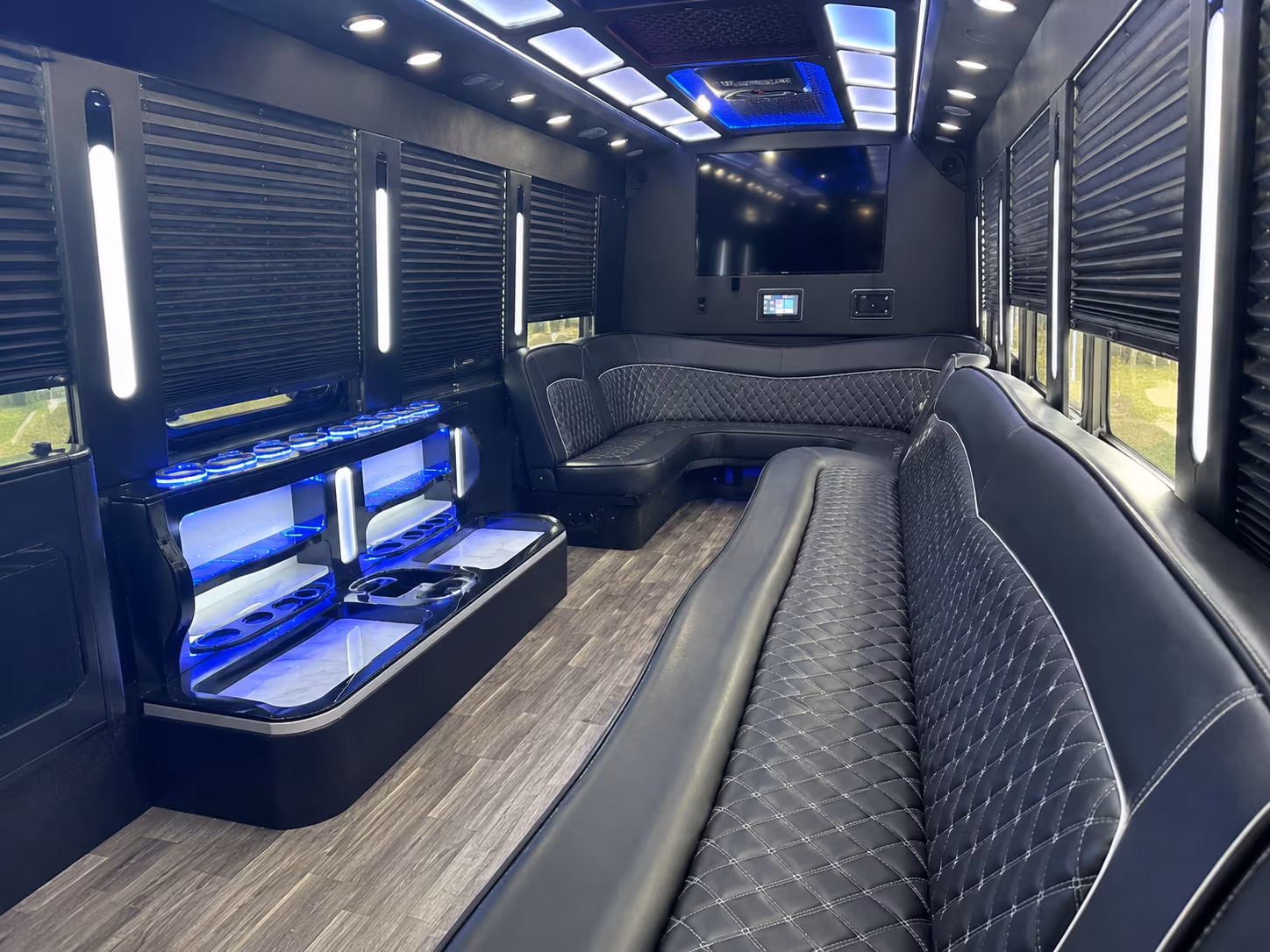 party buses and charter buses to miami heat games at kaseya center