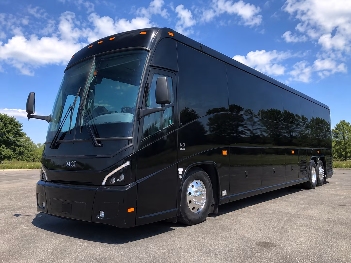 shuttle buses for military recruitment training and meps transportation